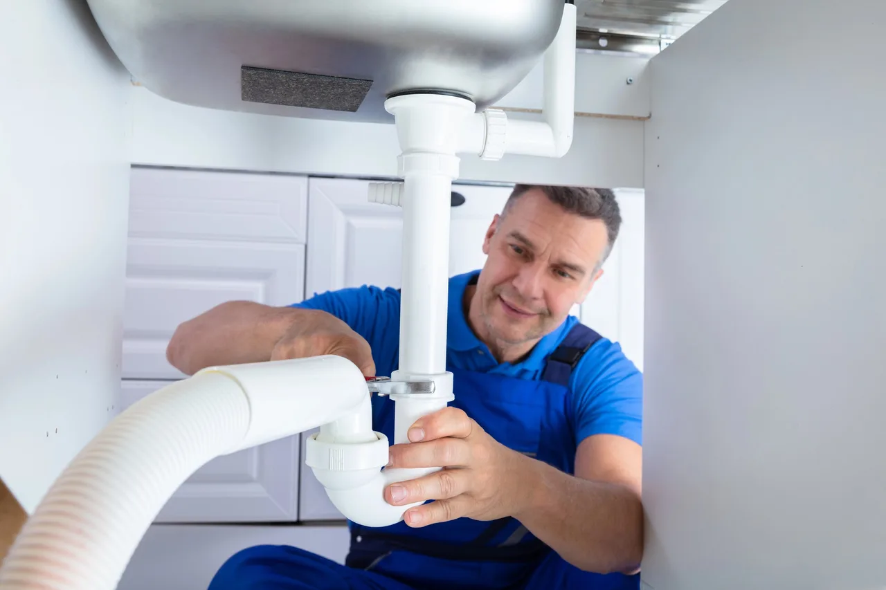 Installation de sanitaires dans un pavillon du Pays Houdanais